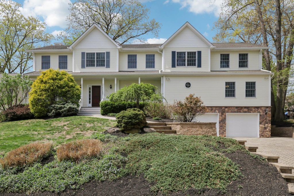 27 Lindbergh Lane, New City, NY 10956