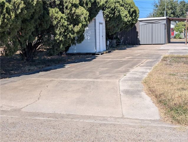 2001 Vernon Avenue, Mission, TX 78572