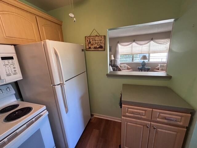 340 W Horizons 205, Boynton Beach, FL 33435