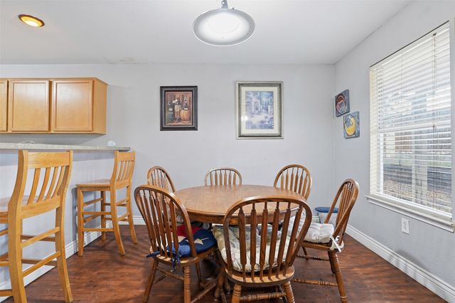 211 Jacinth Lane, Granbury, TX 76049