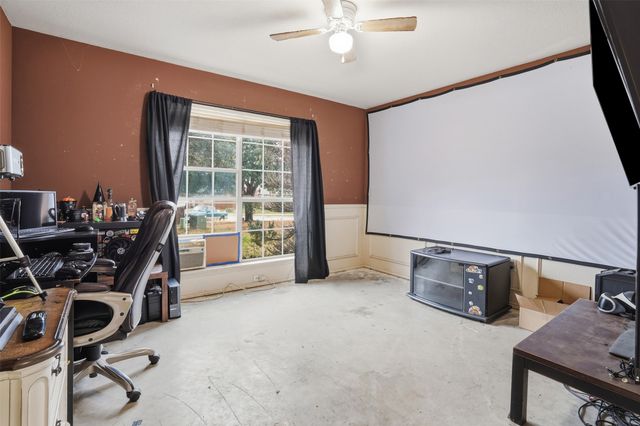 211 Jacinth Lane, Granbury, TX 76049