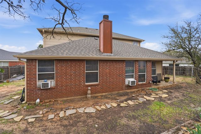 211 Jacinth Lane, Granbury, TX 76049