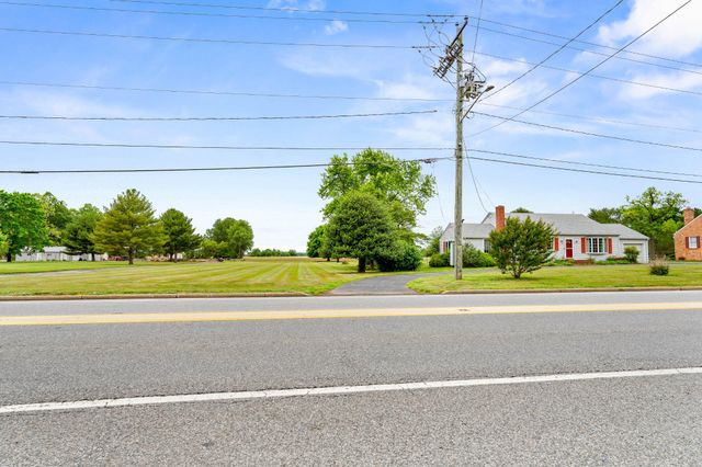 201 N BOHEMIA AVE, Cecilton, MD 21913