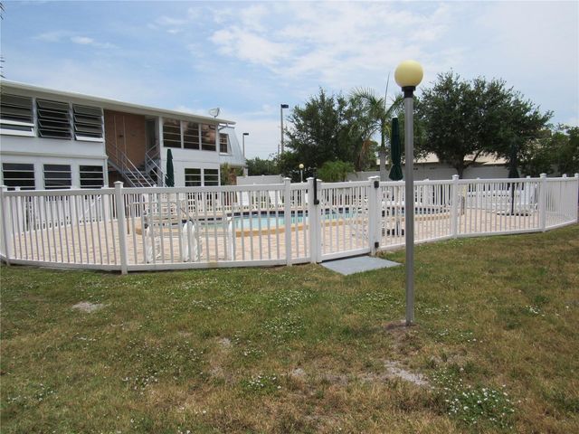 22333 EDGEWATER DRIVE D-5, Punta Gorda, FL 33980