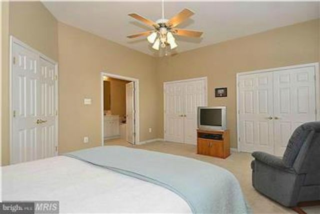 13606 MILLS FARM RD, Rockville, MD 20850