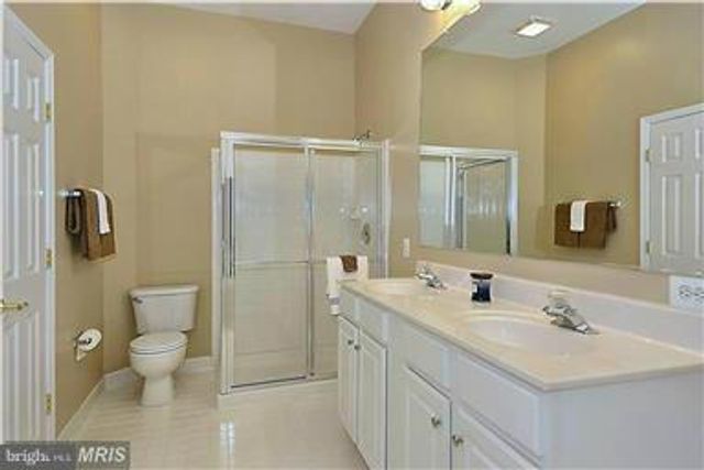 13606 MILLS FARM RD, Rockville, MD 20850