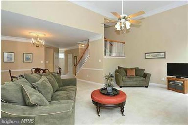 13606 MILLS FARM RD, Rockville, MD 20850