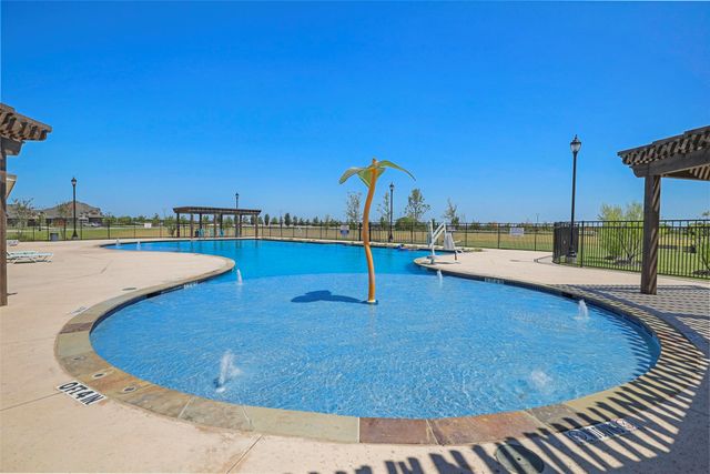 508 Bush Avenue, Waxahachie, TX 75165