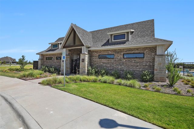 508 Bush Avenue, Waxahachie, TX 75165