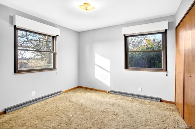 1397 N Seymour Road, Clayton Charter Township, MI 48433