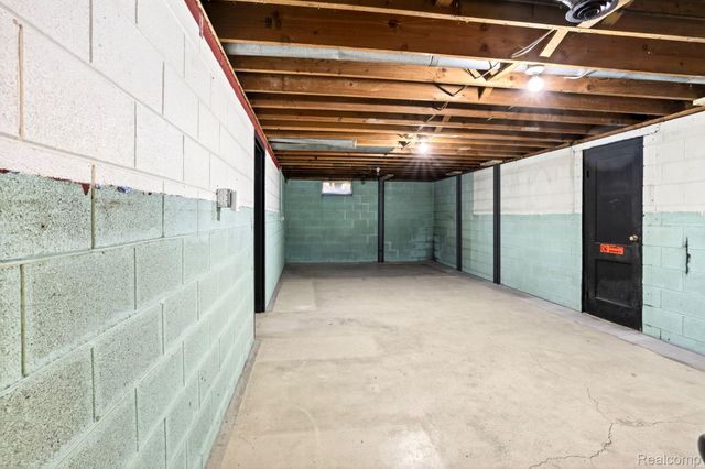 1397 N Seymour Road, Clayton Charter Township, MI 48433