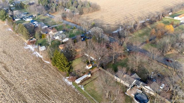 1397 N Seymour Road, Clayton Charter Township, MI 48433