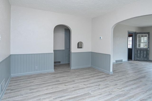 835 NEVILLE AVENUE, Green Bay, WI 54303