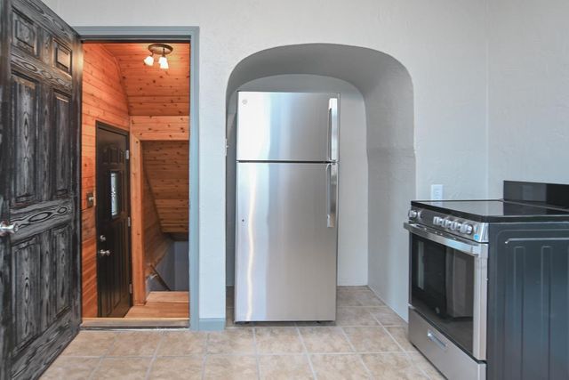 835 NEVILLE AVENUE, Green Bay, WI 54303