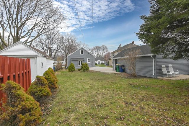 835 NEVILLE AVENUE, Green Bay, WI 54303