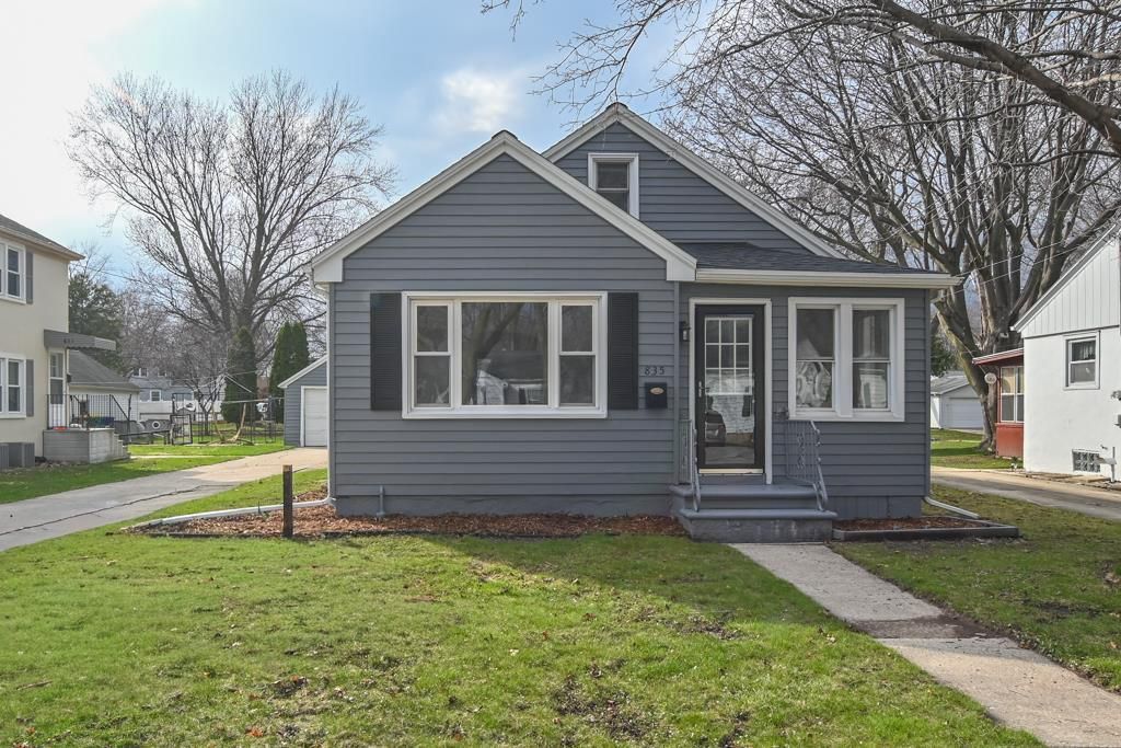 835 NEVILLE AVENUE, Green Bay, WI 54303