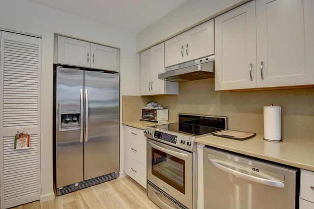 19550 Sawgrass Drive 2102, Boca Raton, FL 33434