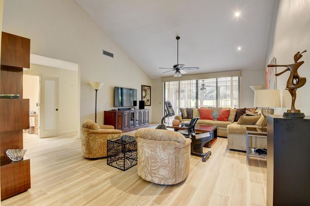 19550 Sawgrass Drive 2102, Boca Raton, FL 33434