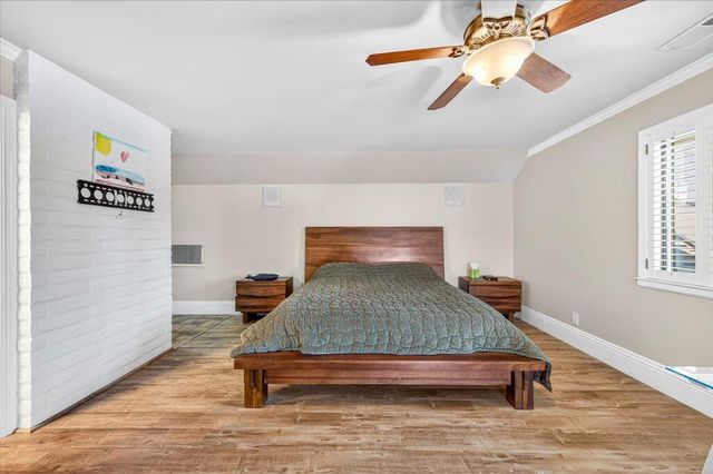 5261 N Van Ness Boulevard, Fresno, CA 93711