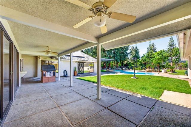 5261 N Van Ness Boulevard, Fresno, CA 93711