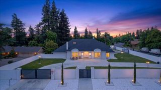 5261 N Van Ness Boulevard, Fresno, CA 93711