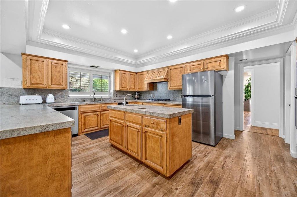 Image 30 of property listing at 5261 N Van Ness Boulevard, Fresno, CA 93711
