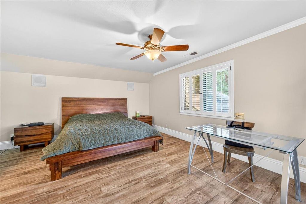 Image 54 of property listing at 5261 N Van Ness Boulevard, Fresno, CA 93711
