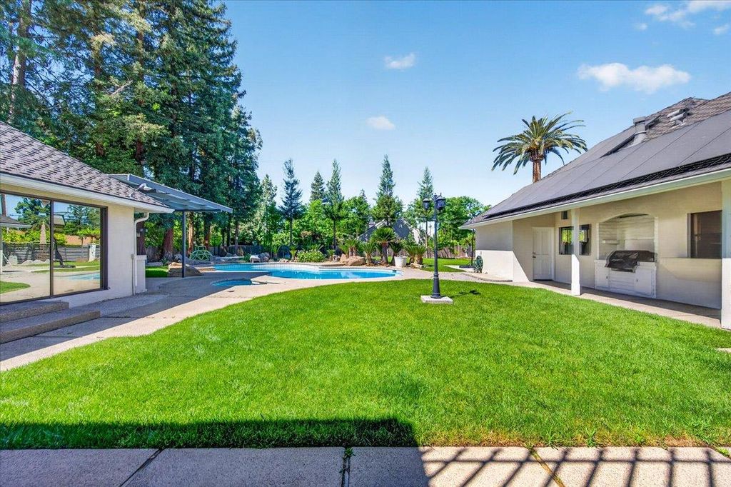 Image 83 of property listing at 5261 N Van Ness Boulevard, Fresno, CA 93711
