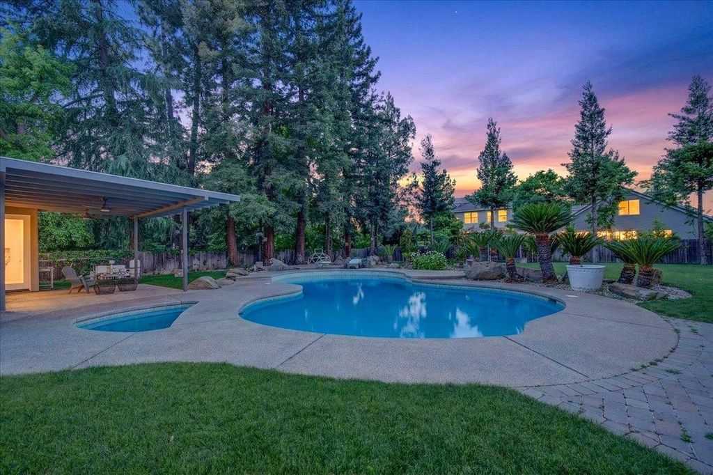 Image 86 of property listing at 5261 N Van Ness Boulevard, Fresno, CA 93711
