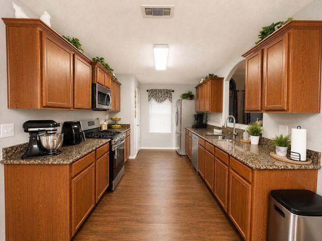9911 Bronze Mill Lane, Rosharon, TX 77583
