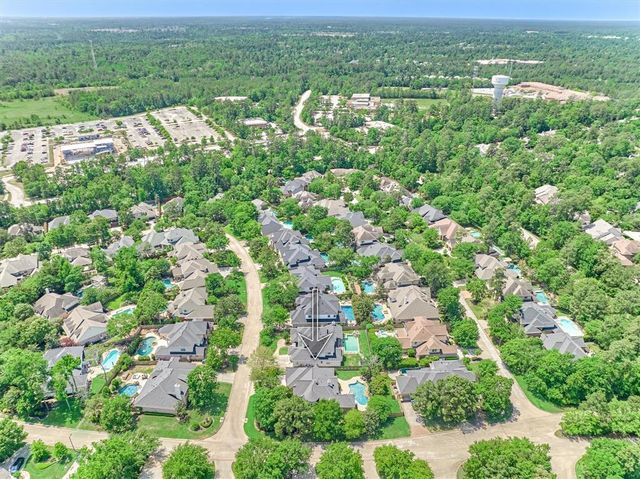 2 S Garnet Bend, The Woodlands, TX 77382