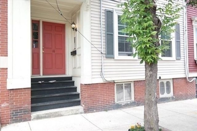 18 Union St 1, Boston, MA 02129