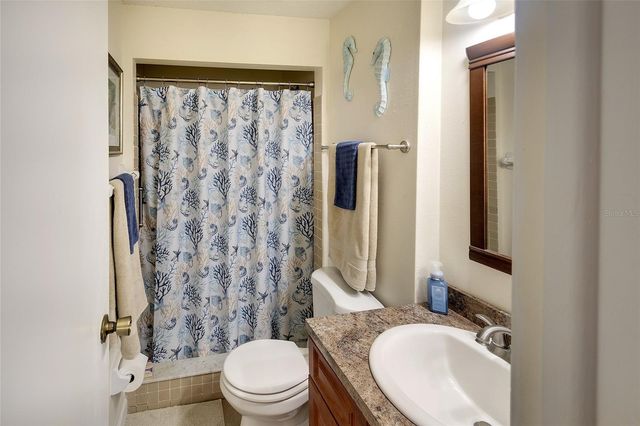 5903 36TH AVENUE CIRCLE W, Bradenton, FL 34209