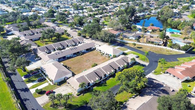 5903 36TH AVENUE CIRCLE W, Bradenton, FL 34209