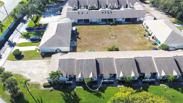 5903 36TH AVENUE CIRCLE W, Bradenton, FL 34209