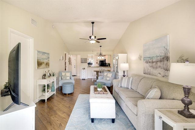 5903 36TH AVENUE CIRCLE W, Bradenton, FL 34209