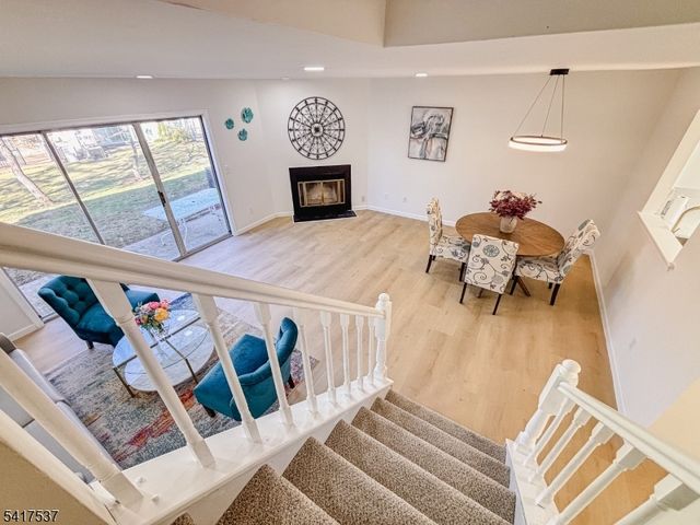 386 Inwood Ct, Franklin Twp., NJ 08873