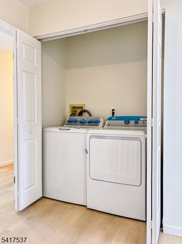 386 Inwood Ct, Franklin Twp., NJ 08873