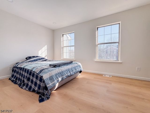 386 Inwood Ct, Franklin Twp., NJ 08873