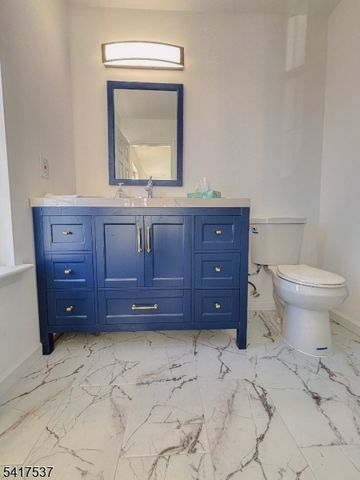 386 Inwood Ct, Franklin Twp., NJ 08873