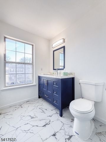 386 Inwood Ct, Franklin Twp., NJ 08873