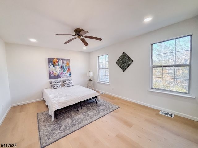 386 Inwood Ct, Franklin Twp., NJ 08873