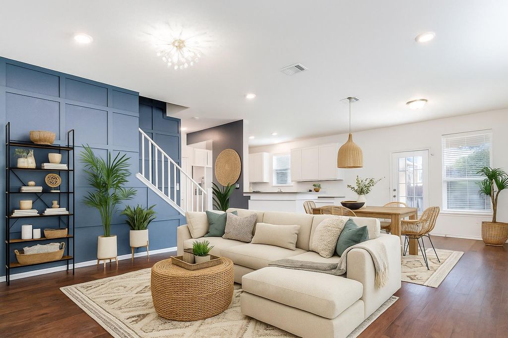 9011 Pin Brush DR, Austin, TX 78748