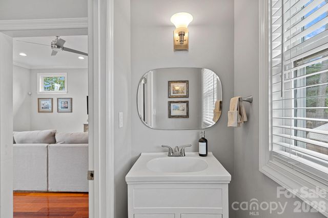 3101 Windsor Drive, Charlotte, NC 28209