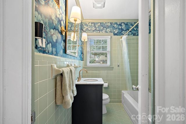 3101 Windsor Drive, Charlotte, NC 28209