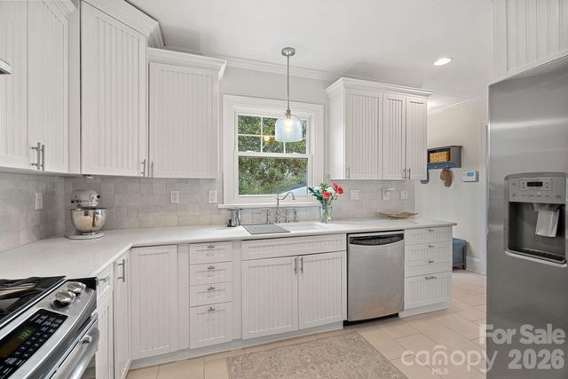 3101 Windsor Drive, Charlotte, NC 28209