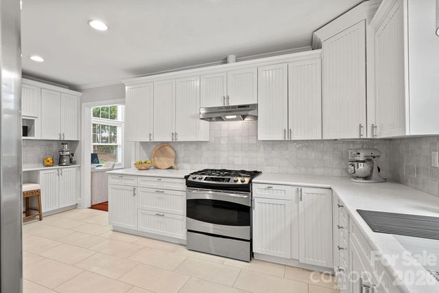 3101 Windsor Drive, Charlotte, NC 28209