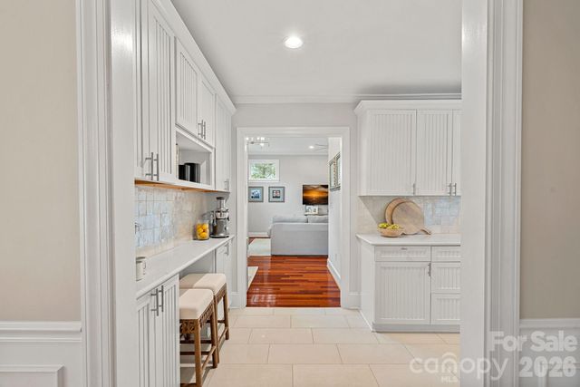 3101 Windsor Drive, Charlotte, NC 28209