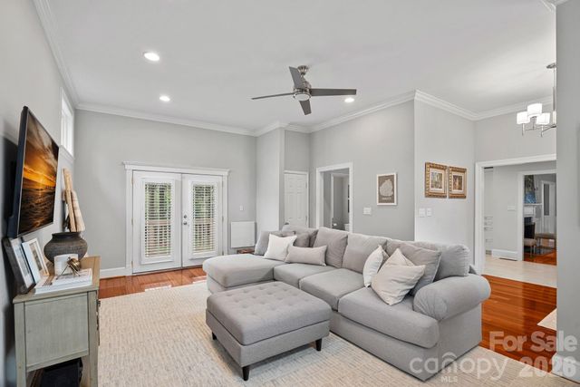 3101 Windsor Drive, Charlotte, NC 28209