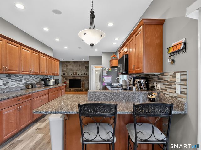 21 Sega Drive, New Milford, CT 06776